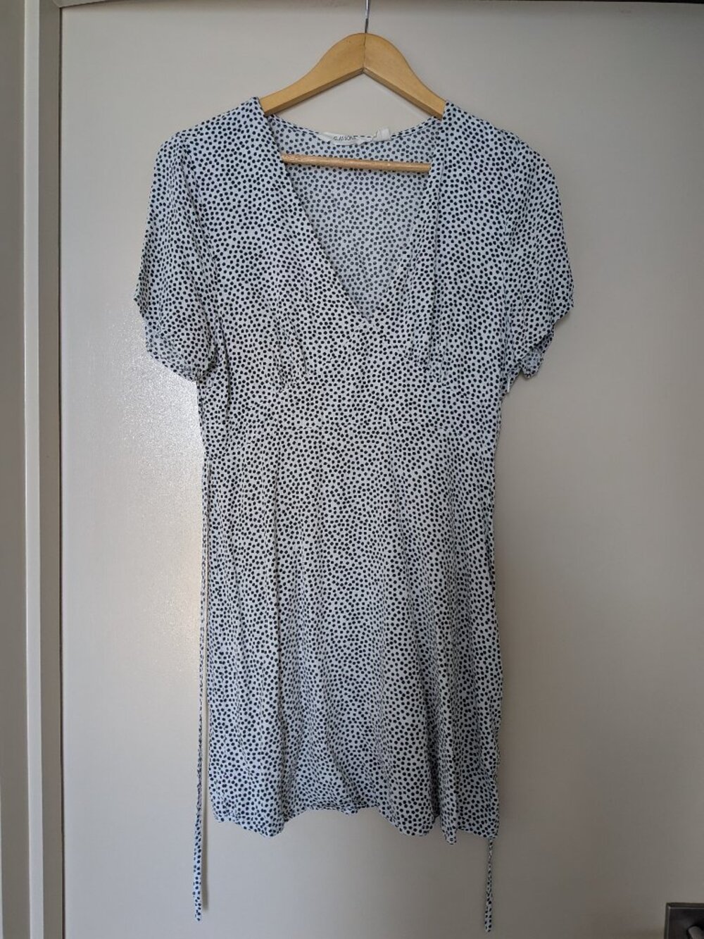 Glassons Mini Dress White and Black US 10 (AU 14)